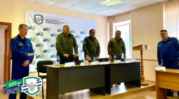 Генеральный директор ФГП ВО ЖДТ России И.П. Челноков наградил лучших работников Владивостокского отряда